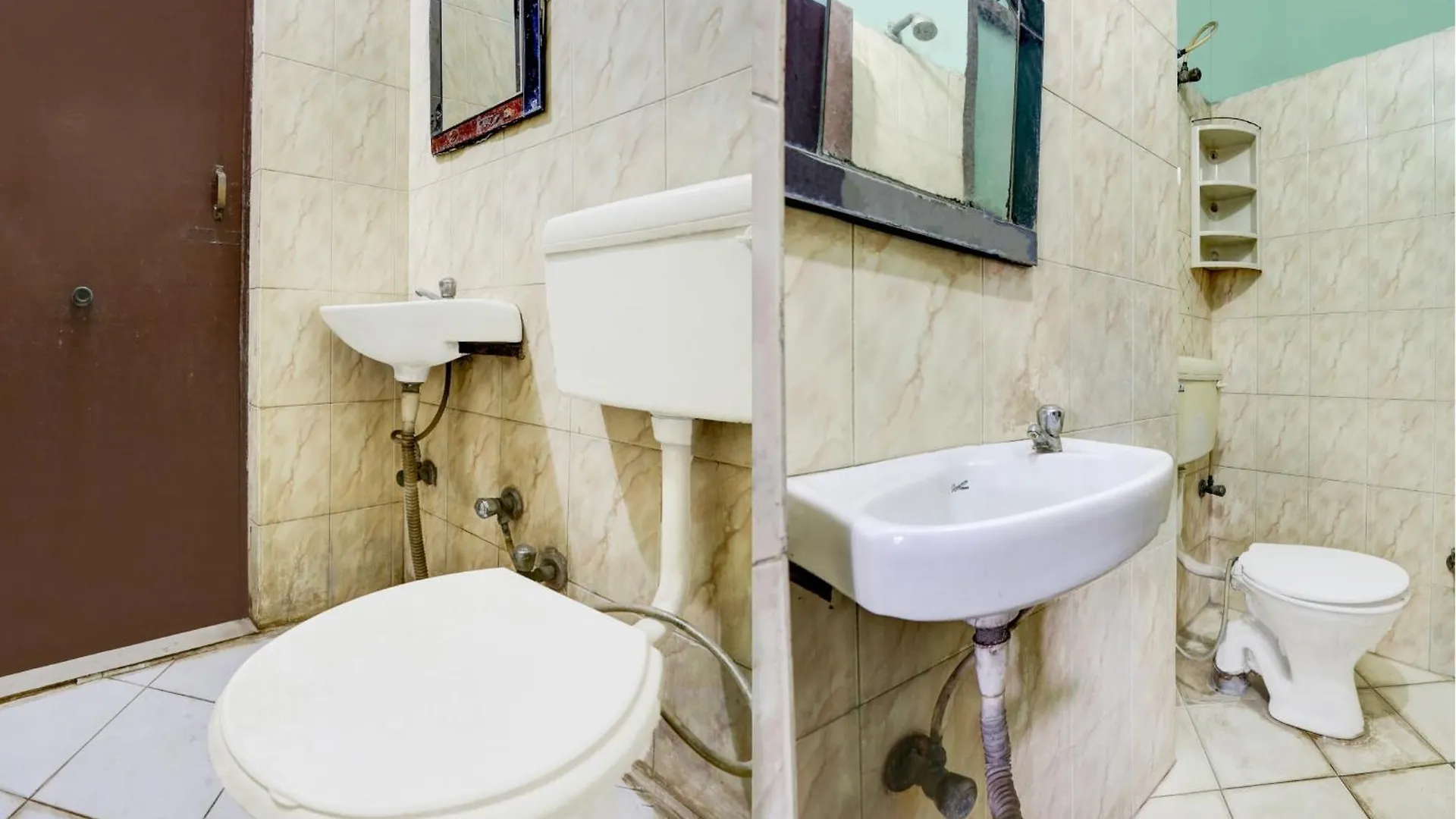 Hotel O Esscon House Gurgaon India