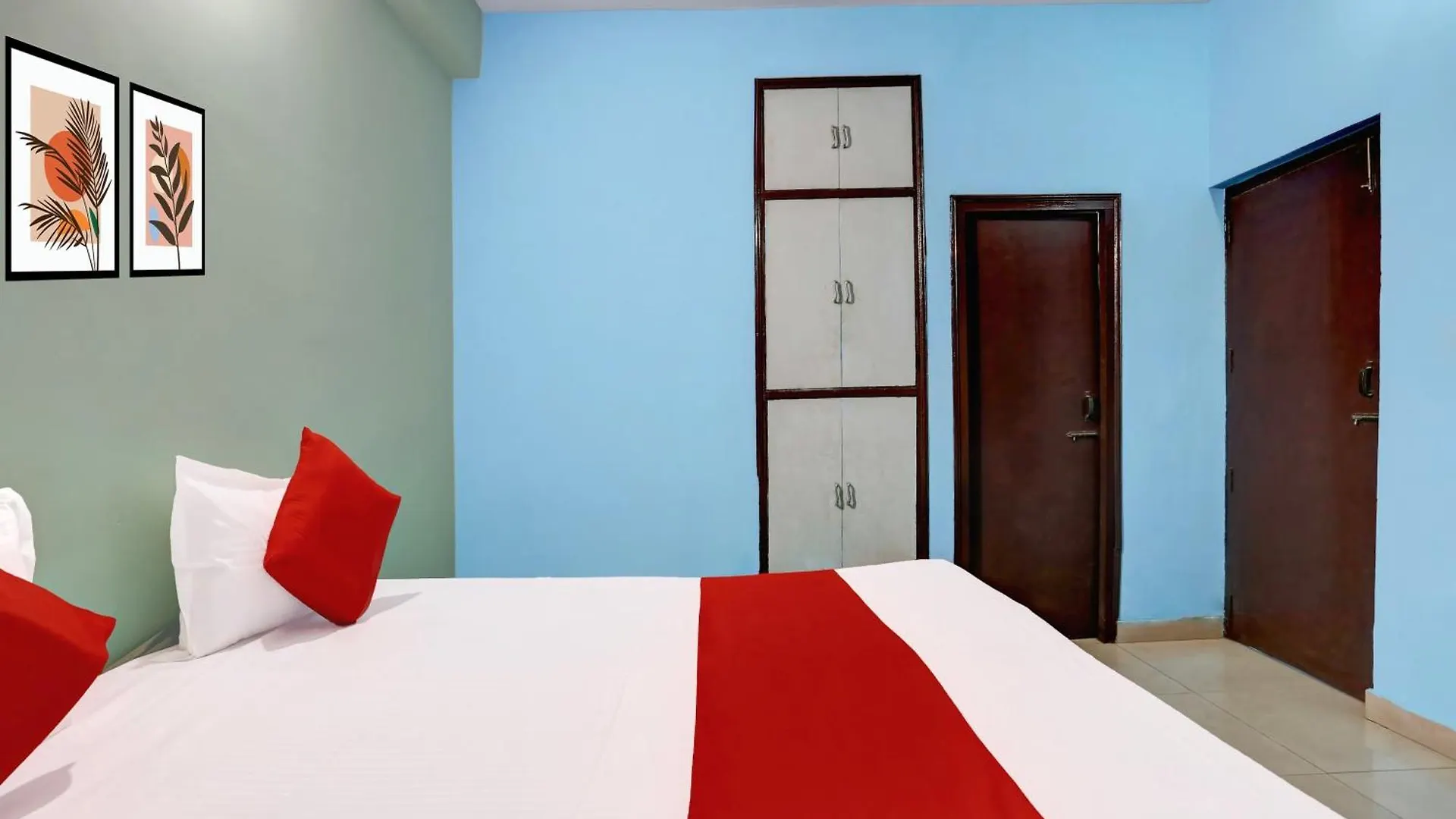 Hotel O Esscon House Gurgaon