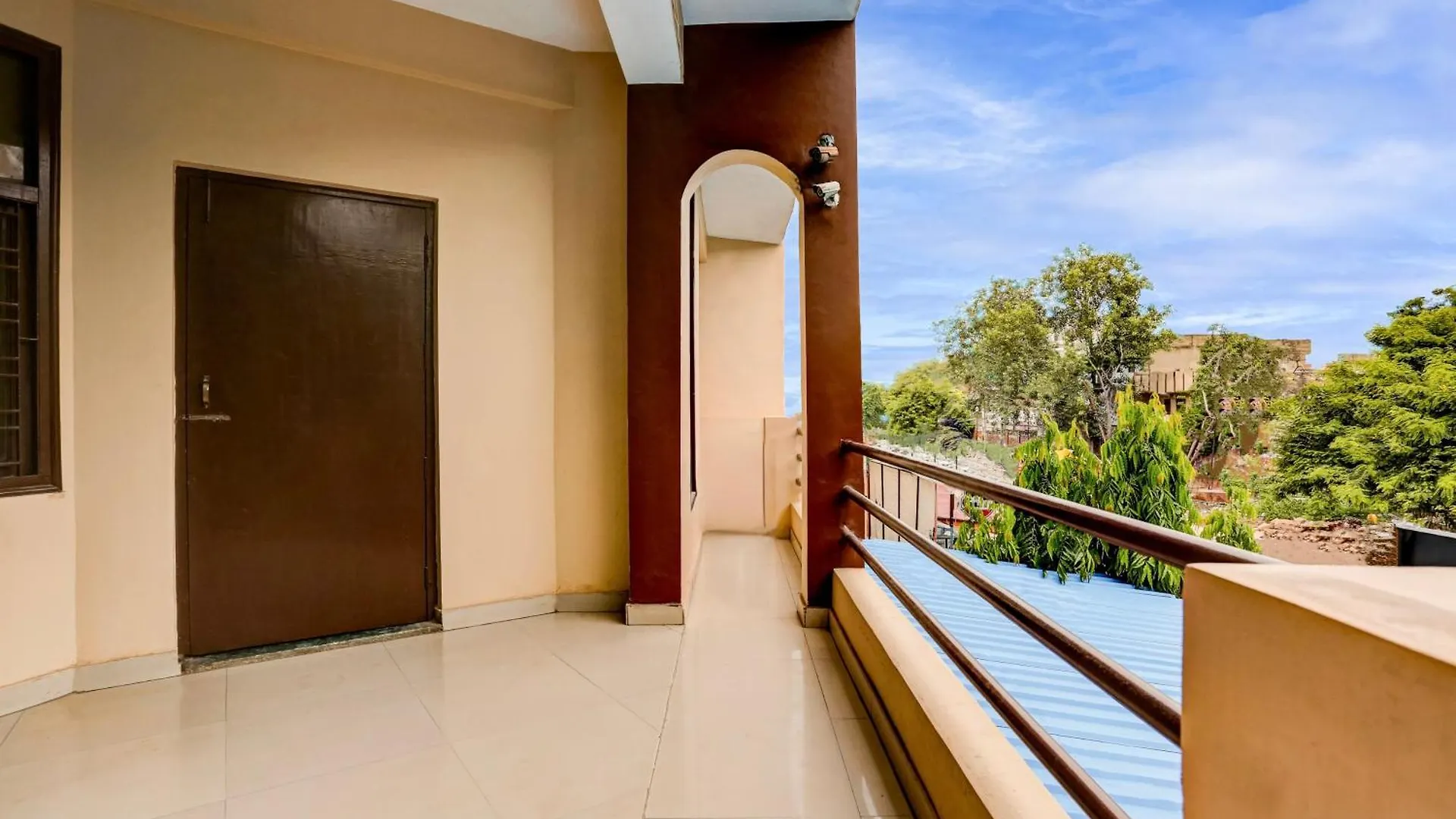 Hotel O Esscon House Gurgaon 3*,
