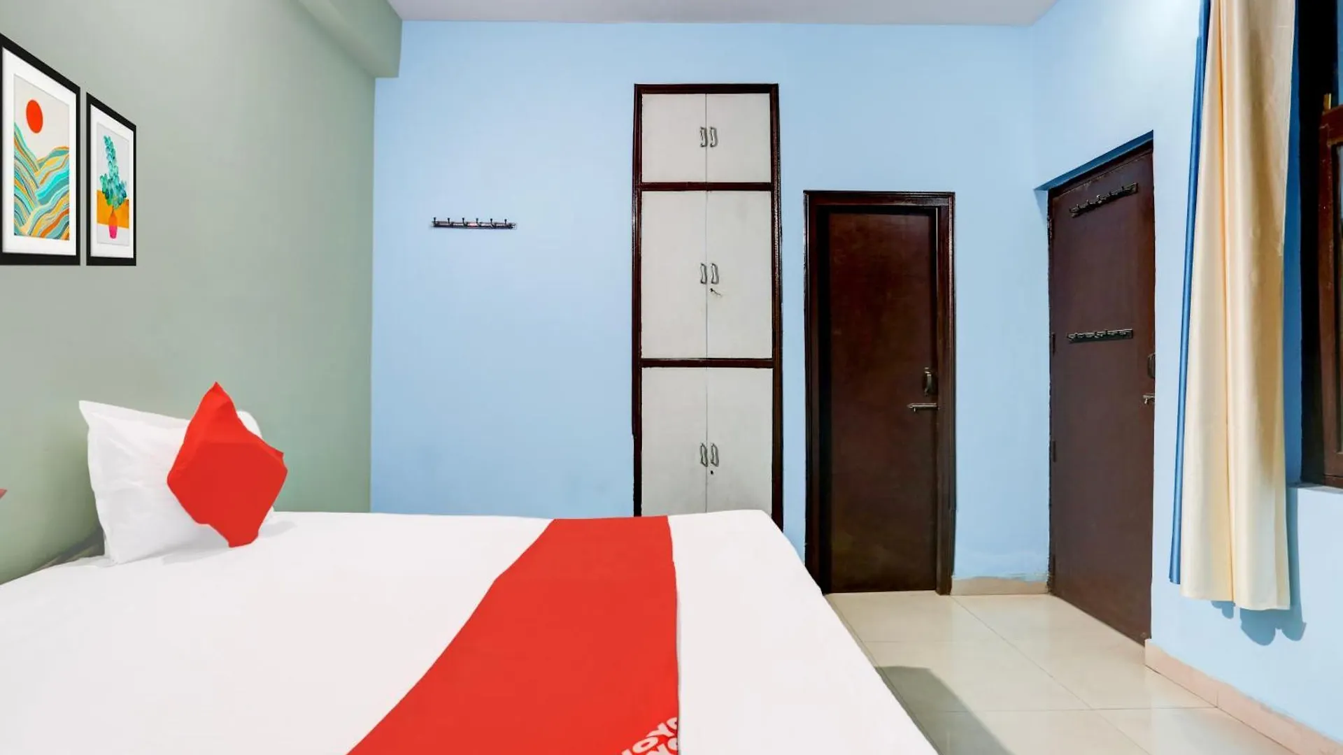Hotel O Esscon House Gurgaon 3*,